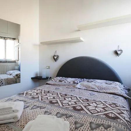 Luce, Un Delizioso In Centro A Appartamento *